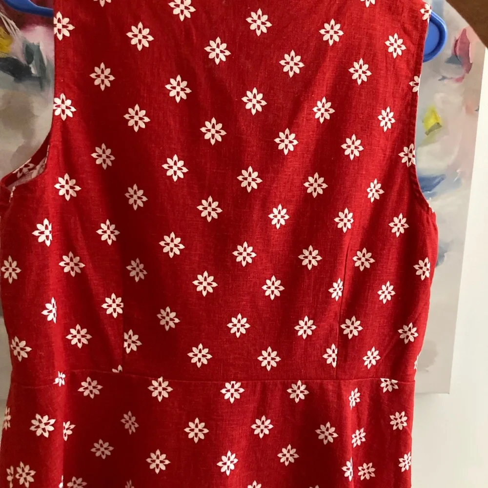 Liz Claiborne Red Floral Button-Up Blouse - Picture 2 of 6